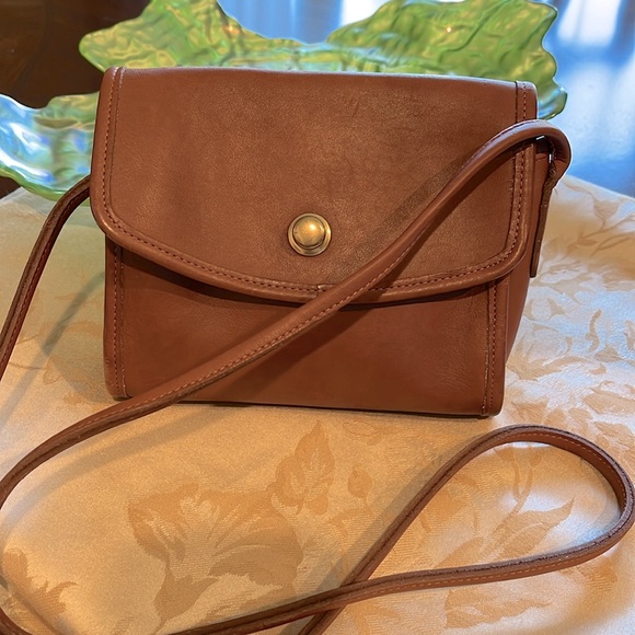VTG Coach Chrystie British Tan Leather Flap Springlock Crossbody/Shoulder Bag - Picture 1 of 16